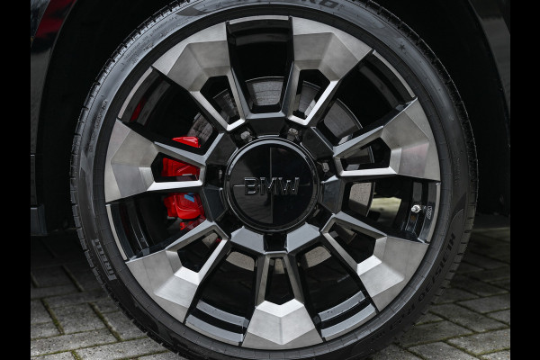 BMW XM PHEV 30 kWh V8 654 PK · M-Sport Pro · B&W Sound · M Sport differential · Adaptive M onderstel prof. · 360 Camera · Massage · Act