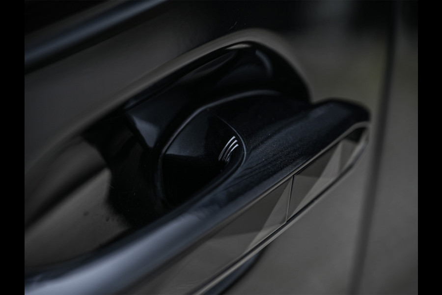 BMW XM PHEV 30 kWh V8 654 PK · M-Sport Pro · B&W Sound · M Sport differential · Adaptive M onderstel prof. · 360 Camera · Massage · Act