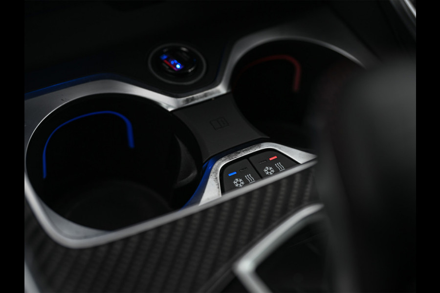 BMW XM PHEV 30 kWh V8 654 PK · M-Sport Pro · B&W Sound · M Sport differential · Adaptive M onderstel prof. · 360 Camera · Massage · Act