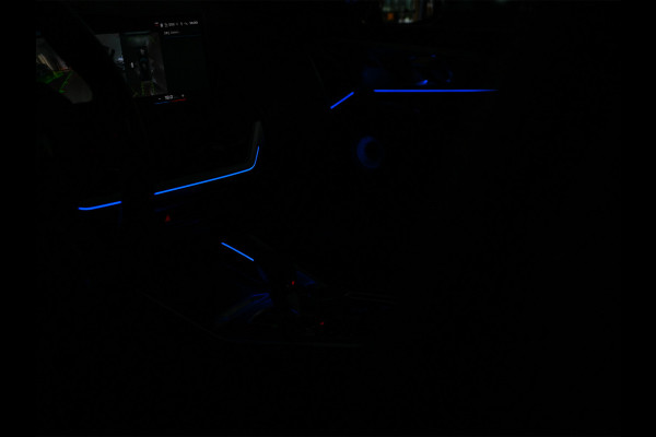 BMW XM PHEV 30 kWh V8 654 PK · M-Sport Pro · B&W Sound · M Sport differential · Adaptive M onderstel prof. · 360 Camera · Massage · Act