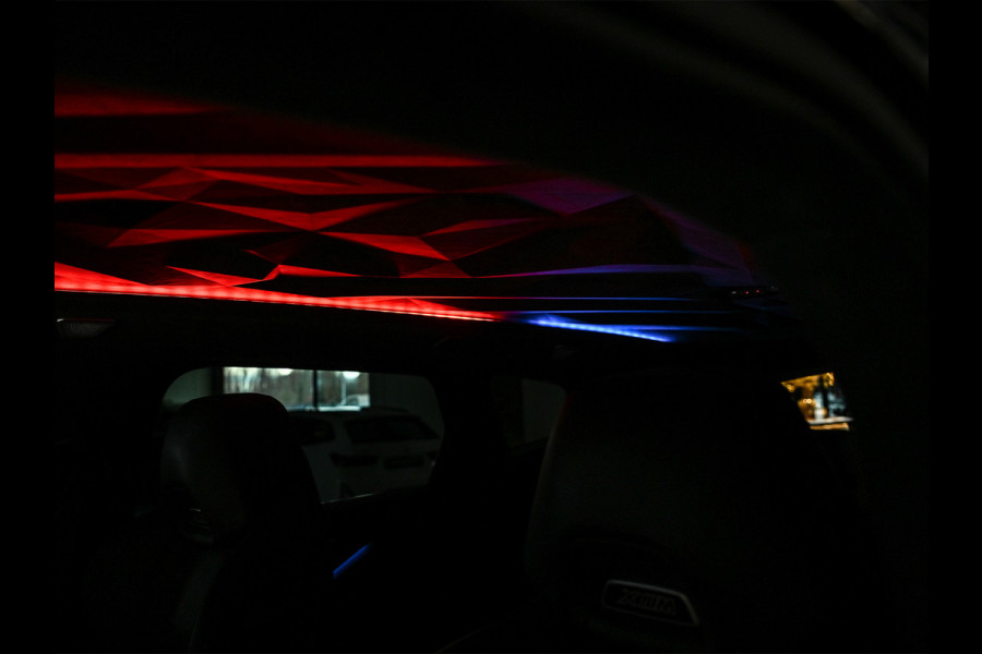 BMW XM PHEV 30 kWh V8 654 PK · M-Sport Pro · B&W Sound · M Sport differential · Adaptive M onderstel prof. · 360 Camera · Massage · Act