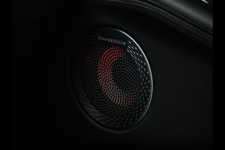 BMW XM PHEV 30 kWh V8 654 PK · M-Sport Pro · B&W Sound · M Sport differential · Adaptive M onderstel prof. · 360 Camera · Massage · Act