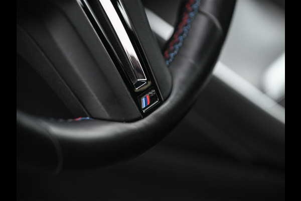 BMW XM PHEV 30 kWh V8 654 PK · M-Sport Pro · B&W Sound · M Sport differential · Adaptive M onderstel prof. · 360 Camera · Massage · Act