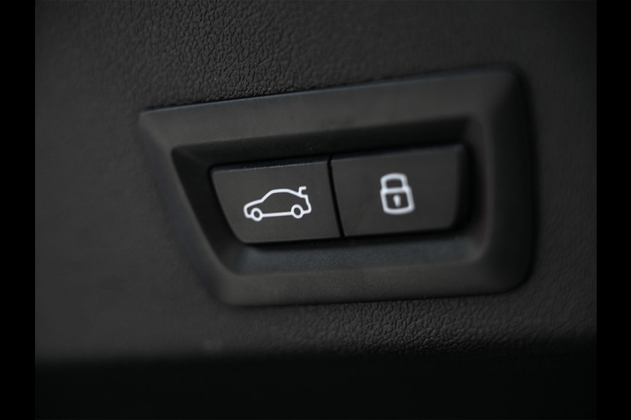 BMW XM PHEV 30 kWh V8 654 PK · M-Sport Pro · B&W Sound · M Sport differential · Adaptive M onderstel prof. · 360 Camera · Massage · Act