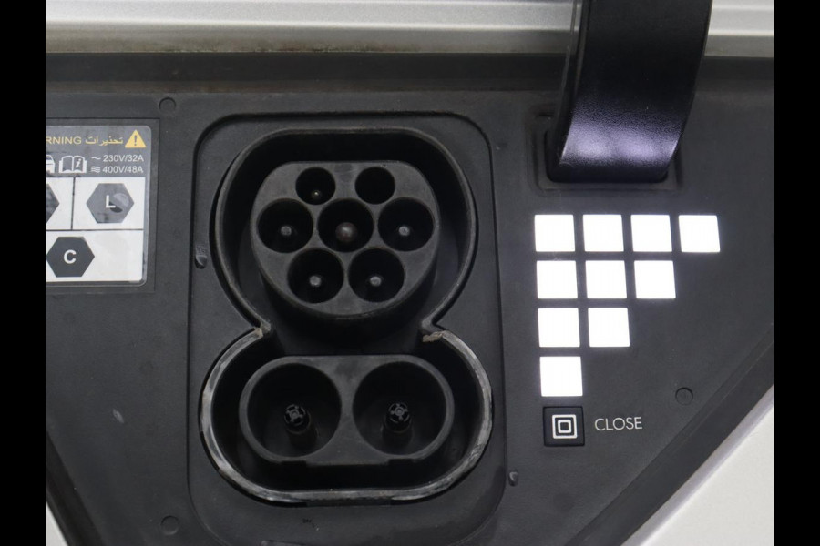 Hyundai IONIQ 5 Lounge 73kWh | Panoramadak | Stoelventilatie | Leder | Head-Up | Warmtepomp | Trekhaak | 360 Camera | Achterbankverwarming | Adaptive cruise | Navigatie | Full LED | Carplay