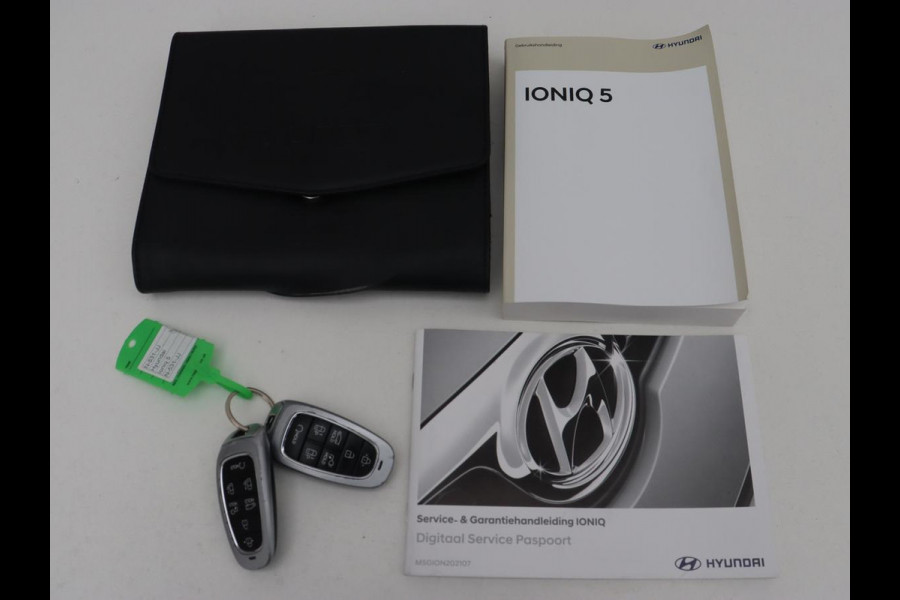 Hyundai IONIQ 5 Lounge 73kWh | Panoramadak | Stoelventilatie | Leder | Head-Up | Warmtepomp | Trekhaak | 360 Camera | Achterbankverwarming | Adaptive cruise | Navigatie | Full LED | Carplay