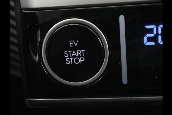 Hyundai IONIQ 5 Lounge 73kWh | Panoramadak | Stoelventilatie | Leder | Head-Up | Warmtepomp | Trekhaak | 360 Camera | Achterbankverwarming | Adaptive cruise | Navigatie | Full LED | Carplay