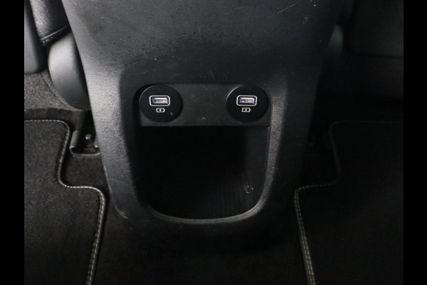 Hyundai IONIQ 5 Lounge 73kWh | Panoramadak | Stoelventilatie | Leder | Head-Up | Warmtepomp | Trekhaak | 360 Camera | Achterbankverwarming | Adaptive cruise | Navigatie | Full LED | Carplay