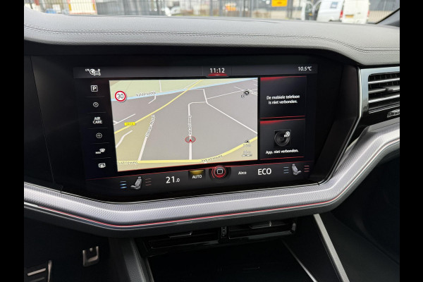 Volkswagen Touareg 3.0 TSi eHybrid 4MOTION R TREKHAAK PANO luchtvering