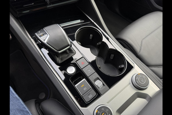 Volkswagen Touareg 3.0 TSi eHybrid 4MOTION R TREKHAAK PANO luchtvering