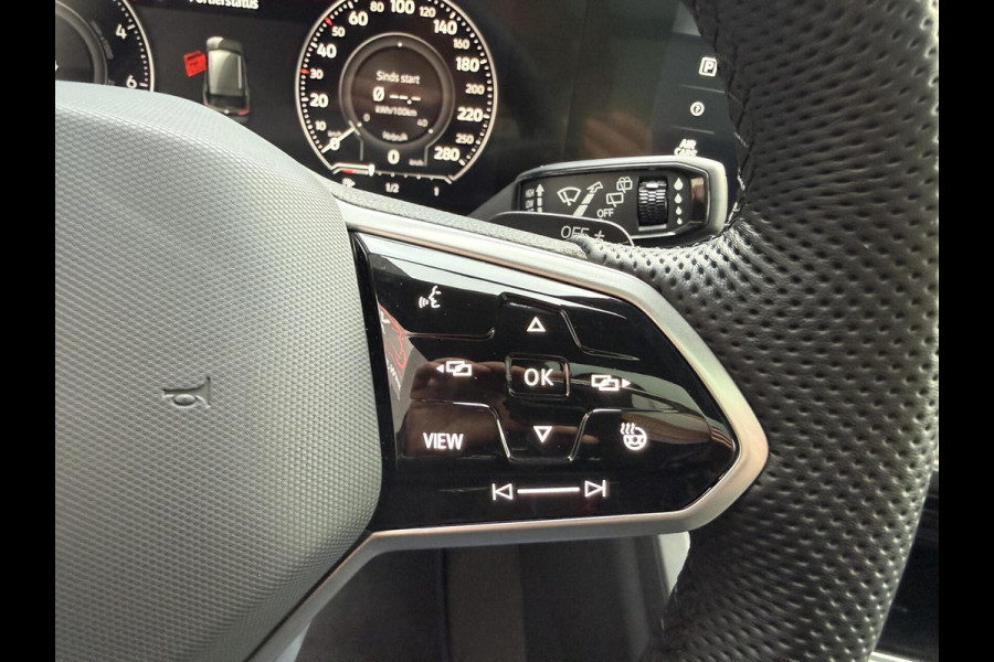 Volkswagen Touareg 3.0 TSi eHybrid 4MOTION R TREKHAAK PANO luchtvering