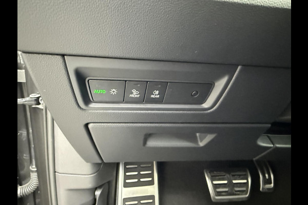 Volkswagen Touareg 3.0 TSi eHybrid 4MOTION R TREKHAAK PANO luchtvering