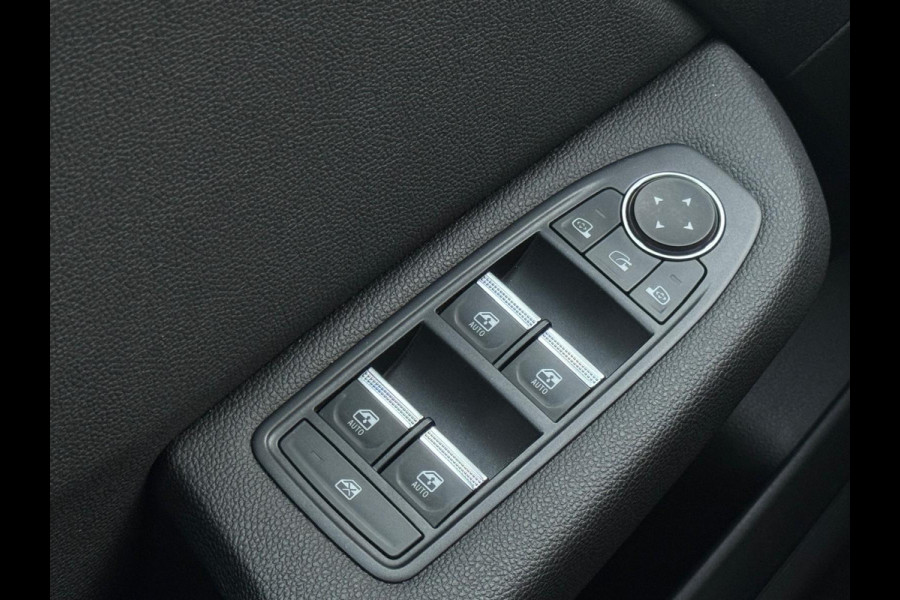 Renault Clio 1.0 TCe Intens, NAVIGATIE, climaat controle, digitaal cockpit, sensoren, 1/2 lederen sportinterieur, luxe uitvoering