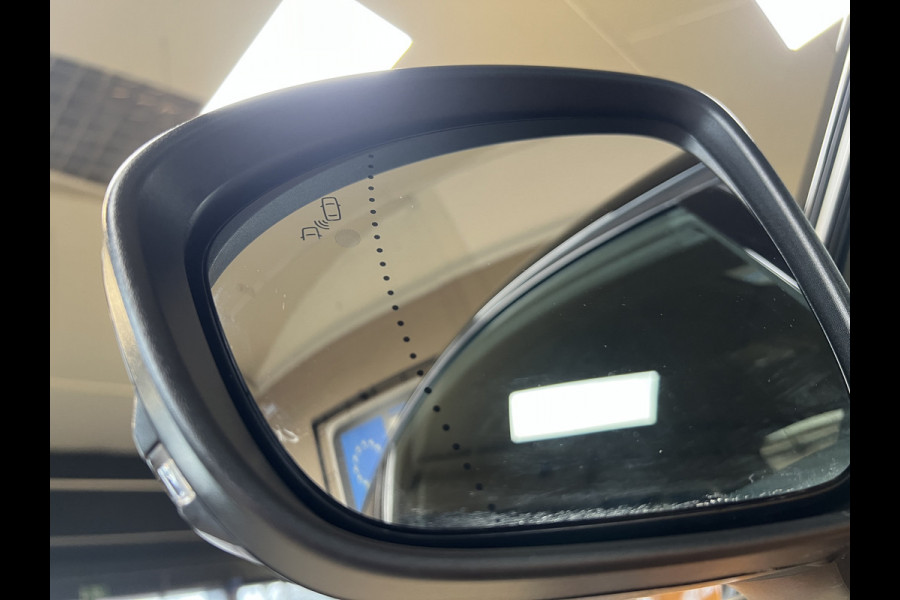 Renault Captur 1.3 TCe 160 R.S. Line| Groot Navi | Stoel, Stuur & voorruitverwarming | 18" | Led | 100% Dealer onderhouden!