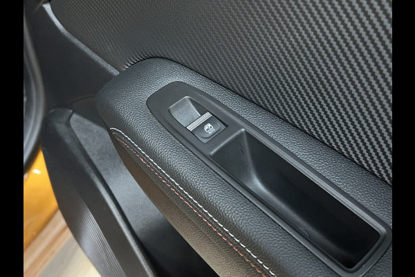 Renault Captur 1.3 TCe 160 R.S. Line| Groot Navi | Stoel, Stuur & voorruitverwarming | 18" | Led | 100% Dealer onderhouden!