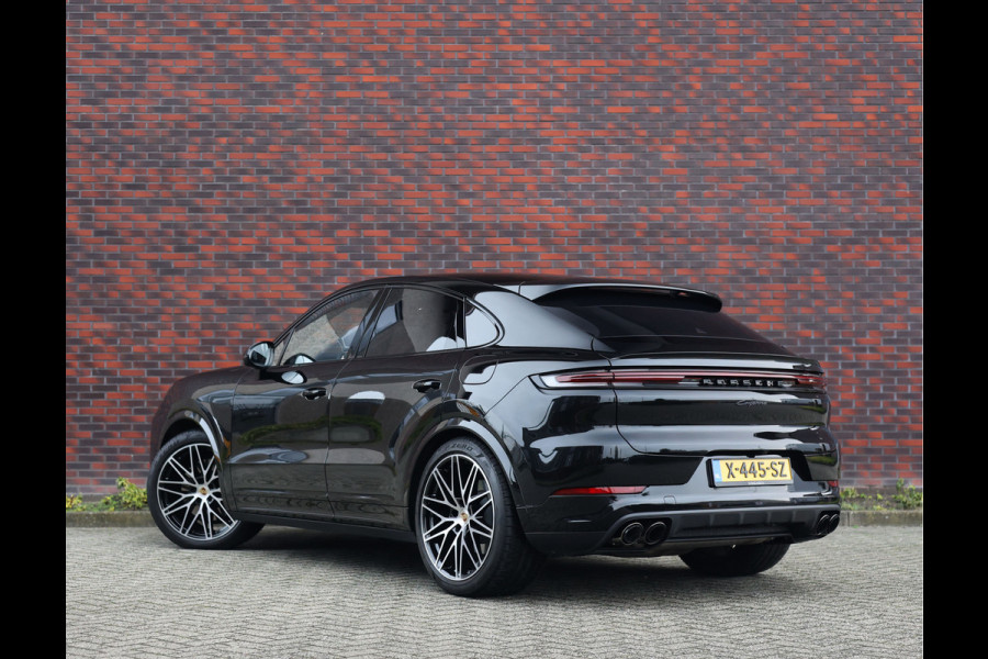 Porsche Cayenne Coupé 3.0 E-Hybrid | Sport Chrono - Passenger Display