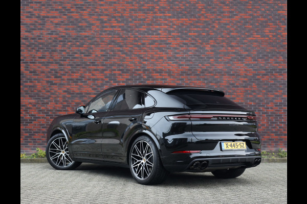 Porsche Cayenne Coupé 3.0 E-Hybrid | Sport Chrono - Passenger Display