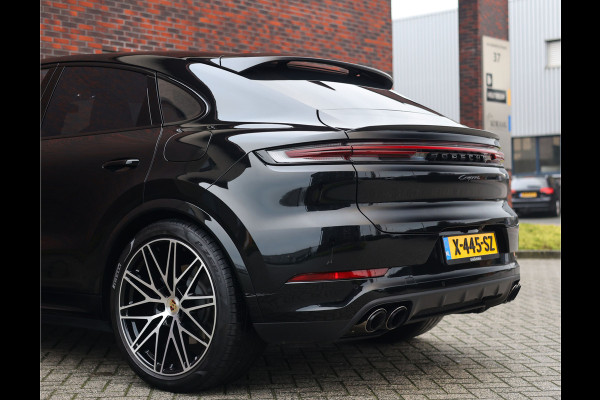 Porsche Cayenne Coupé 3.0 E-Hybrid | Sport Chrono - Passenger Display