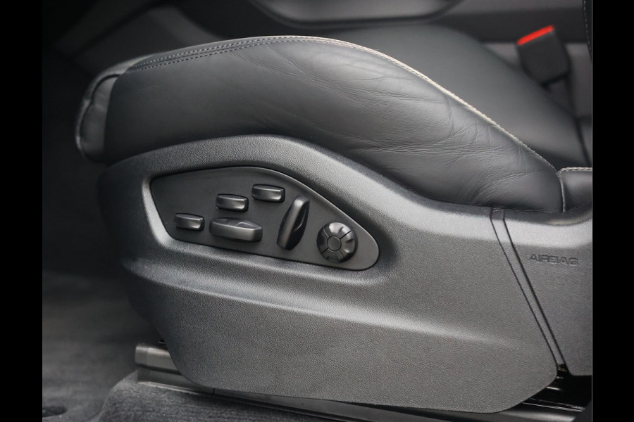 Porsche Cayenne Coupé 3.0 E-Hybrid | Sport Chrono - Passenger Display