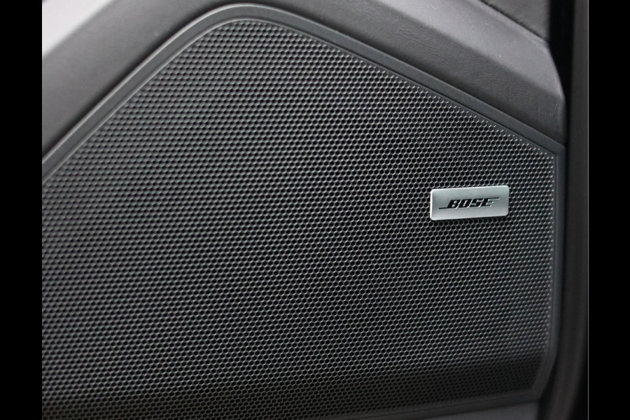 Porsche Cayenne Coupé 3.0 E-Hybrid | Sport Chrono - Passenger Display