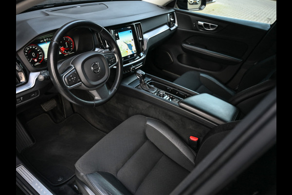 Volvo V60 2.0 D4 Momentum · Camera · Blis · Adaptive cruise · Virtual cockpit · Lane assist · Apple carplay/Android auto · Trekhaak