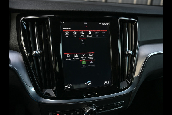 Volvo V60 2.0 D4 Momentum · Camera · Blis · Adaptive cruise · Virtual cockpit · Lane assist · Apple carplay/Android auto · Trekhaak