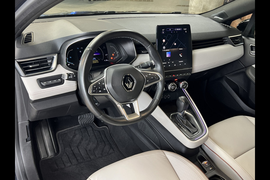 Renault Clio 1.6 E-Tech Hybrid 140 Initiale Paris | Groot Navi | Bose | 360 | PDC V+A | Stoel & stuurverwarming | 17" | 100% Dealer onderhouden!