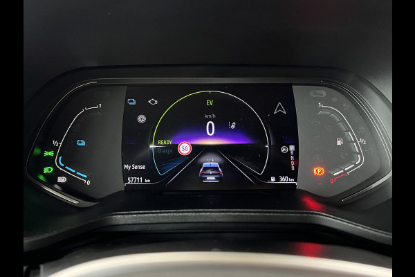 Renault Clio 1.6 E-Tech Hybrid 140 Initiale Paris | Groot Navi | Bose | 360 | PDC V+A | Stoel & stuurverwarming | 17" | 100% Dealer onderhouden!