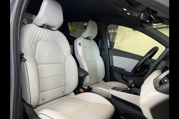 Renault Clio 1.6 E-Tech Hybrid 140 Initiale Paris | Groot Navi | Bose | 360 | PDC V+A | Stoel & stuurverwarming | 17" | 100% Dealer onderhouden!