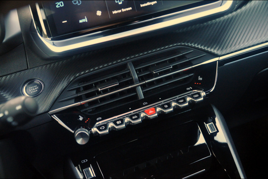 Peugeot 2008 1.2 Hybrid 136 GT | Navigatie | 360 Gr Camera | Adaptieve CC