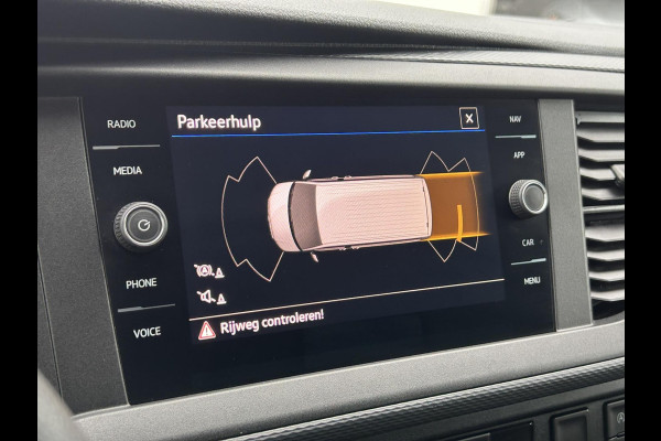 Volkswagen Transporter 2.0 TDI L2H1 28 Automaat Carplay Cruise PDC V+A DAB Airco Trekhaak