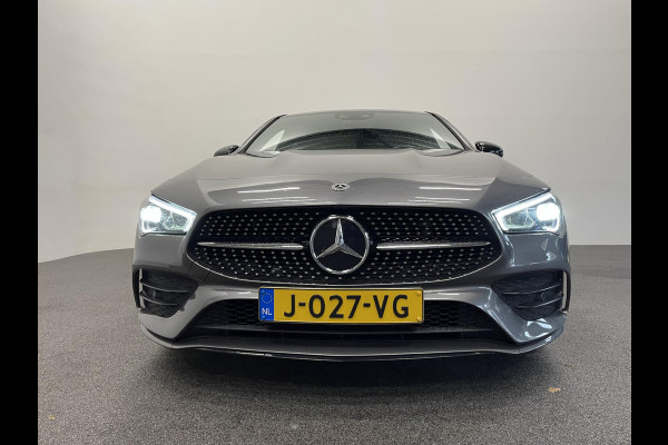 Mercedes-Benz CLA-Klasse Shooting Brake 180 Business Solution AMG Trekhaak Navigatie Camera Parkeersensoren Cruise Control AMG stoelen Stoelverwarming Sfeerverlichting Elektrische kofferklep Full Led Climate Control