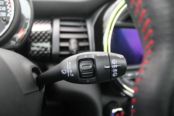 MINI John Cooper Works 2.0 231PK JCW | PANORAMISCH SCHUIF/KANTELDAK | HARMAN KARDON PREMIUM AUDIO SYSTEM | DRAADLOZE APPLE CARPLAY/ANDROID AUTO | NAVIGATIE | STOEL VERWARMING | KEYLESS ENTRY/START | SPORTONDERSTEL | 17" LICHTMETALEN VELGEN JCW "TRACK SPOKE" | JCW SPORT REMMEN | FULL LED KOPLAMPEN | UNION JACK LED ACHTERLICHTEN | PERFORMANCE CONTROL | PARKEERSENSOREN VOOR + ACHTER | 8 TRAPS SPORTAUTOMAAT | JCW ACHTERSPOILER | GETINTE ACHTERRUITEN | FULL LEDEREN BEKLEDING | WITTE STRIPING MOTORKAP EN WIT DAK | ALARM KLASSE 3 | MIDDENARMSTEUN | DRAADLOZE TELEFOONLADER | SERIOUS BUSINESS PAKKET