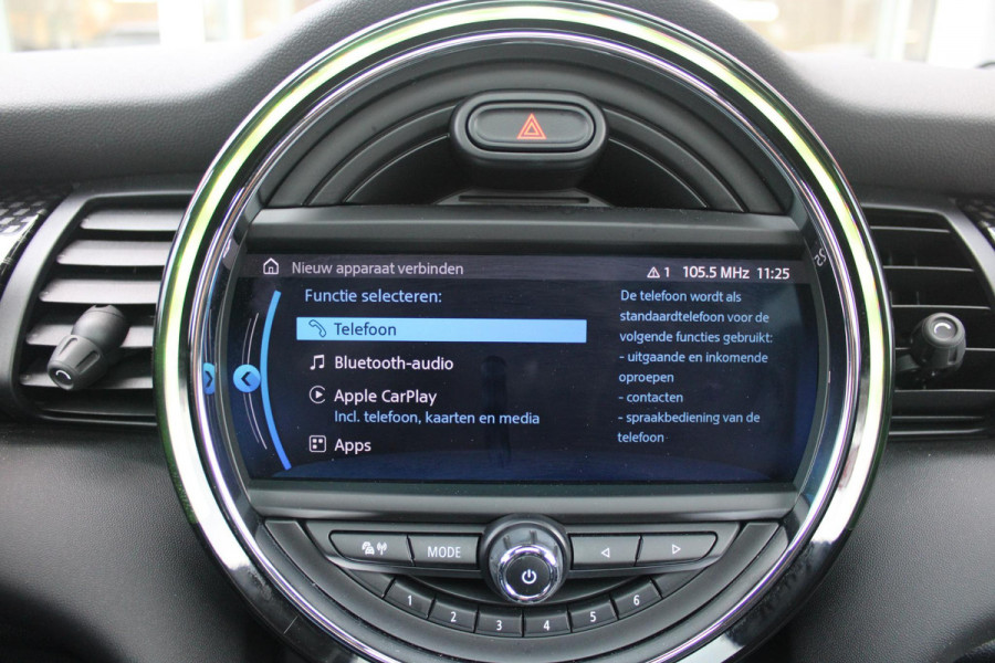 MINI John Cooper Works 2.0 231PK JCW | PANORAMISCH SCHUIF/KANTELDAK | HARMAN KARDON PREMIUM AUDIO SYSTEM | DRAADLOZE APPLE CARPLAY/ANDROID AUTO | NAVIGATIE | STOEL VERWARMING | KEYLESS ENTRY/START | SPORTONDERSTEL | 17" LICHTMETALEN VELGEN JCW "TRACK SPOKE" | JCW SPORT REMMEN | FULL LED KOPLAMPEN | UNION JACK LED ACHTERLICHTEN | PERFORMANCE CONTROL | PARKEERSENSOREN VOOR + ACHTER | 8 TRAPS SPORTAUTOMAAT | JCW ACHTERSPOILER | GETINTE ACHTERRUITEN | FULL LEDEREN BEKLEDING | WITTE STRIPING MOTORKAP EN WIT DAK | ALARM KLASSE 3 | MIDDENARMSTEUN | DRAADLOZE TELEFOONLADER | SERIOUS BUSINESS PAKKET