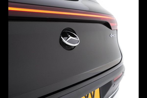 Mercedes-Benz EQC 400 4MATIC Business Solution 80 kWh (3-Fase) {SOH-93%} (INCL-BTW) *AUT | SUNROOF | WIDE-SCREEN-DIGI-COCKPIT | MEMORY-PACK | SURROUND-VIEW | KEYLESS | ARTICO-FULL-LEATHER | SPORT-SEATS | DAB+ | 19 ''*