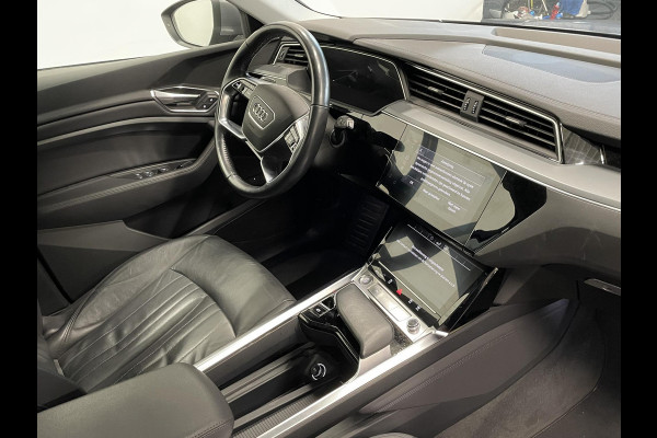 Audi e-tron 50 quattro Business edition Plus 71 kWh Panoramadak Navigatie Parkeersensoren Adaptive Cruise Control Memory stoelen Stoelverwarming Full Led Climate Control Virtual Cockpit Lichtmetalen velgen