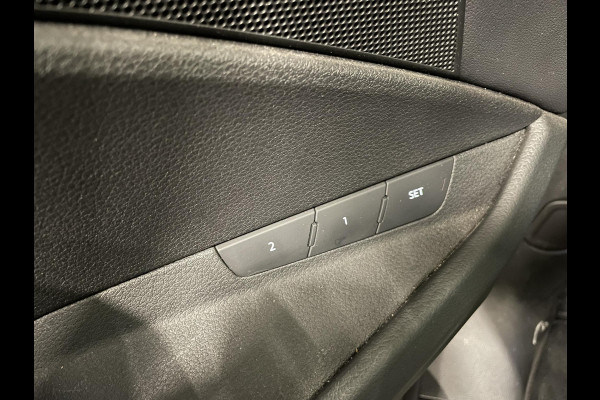Audi e-tron 50 quattro Business edition Plus 71 kWh Panoramadak Navigatie Parkeersensoren Adaptive Cruise Control Memory stoelen Stoelverwarming Full Led Climate Control Virtual Cockpit Lichtmetalen velgen