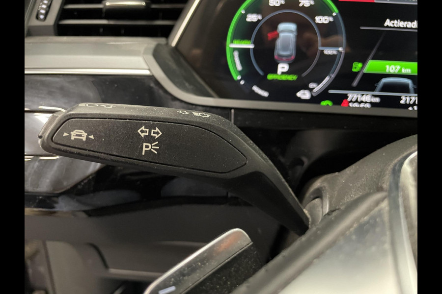 Audi e-tron 50 quattro Business edition Plus 71 kWh Panoramadak Navigatie Parkeersensoren Adaptive Cruise Control Memory stoelen Stoelverwarming Full Led Climate Control Virtual Cockpit Lichtmetalen velgen
