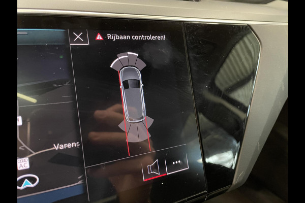 Audi e-tron 50 quattro Business edition Plus 71 kWh Panoramadak Navigatie Parkeersensoren Adaptive Cruise Control Memory stoelen Stoelverwarming Full Led Climate Control Virtual Cockpit Lichtmetalen velgen
