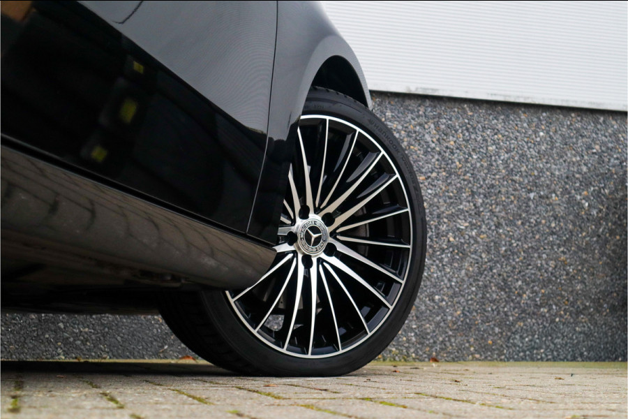 Mercedes-Benz A-Klasse 250 e Luxury / SOH 93% / 19inch / Sfeer verlichting / Widescreen / Camera / Carplay /