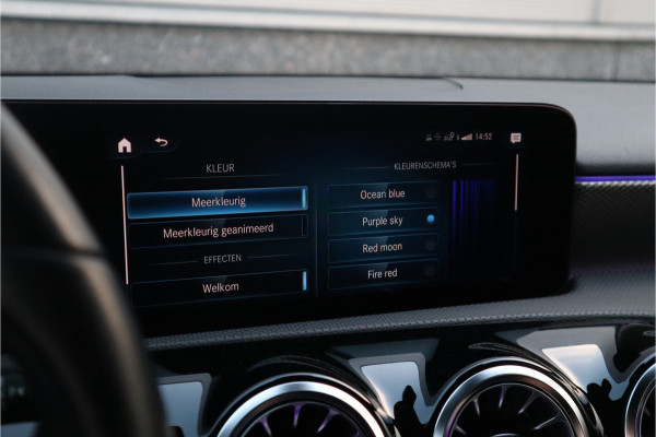 Mercedes-Benz A-Klasse 250 e Luxury / SOH 93% / 19inch / Sfeer verlichting / Widescreen / Camera / Carplay /