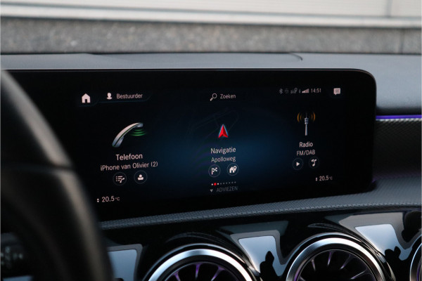 Mercedes-Benz A-Klasse 250 e Luxury / SOH 93% / 19inch / Sfeer verlichting / Widescreen / Camera / Carplay /