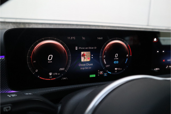 Mercedes-Benz A-Klasse 250 e Luxury / SOH 93% / 19inch / Sfeer verlichting / Widescreen / Camera / Carplay /