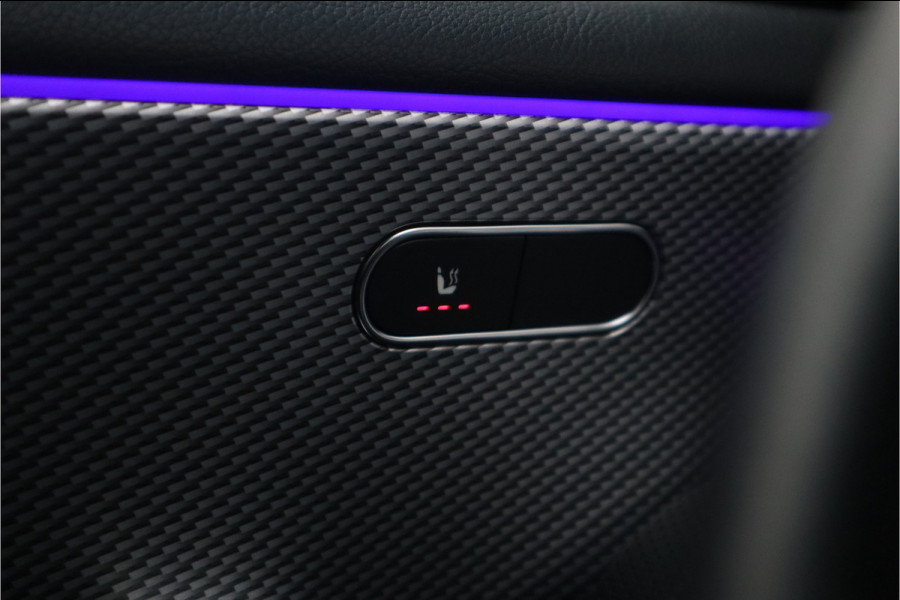 Mercedes-Benz A-Klasse 250 e Luxury / SOH 93% / 19inch / Sfeer verlichting / Widescreen / Camera / Carplay /