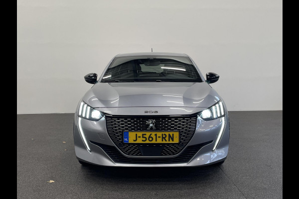 Peugeot e-208 EV GT 350 50 kWh Automaat Navigatie Apple Carplay/Android Auto Camera Parkeersensoren Cruise Control Stoelverwarming Half leder Climate Control Lichtmetalen velgen