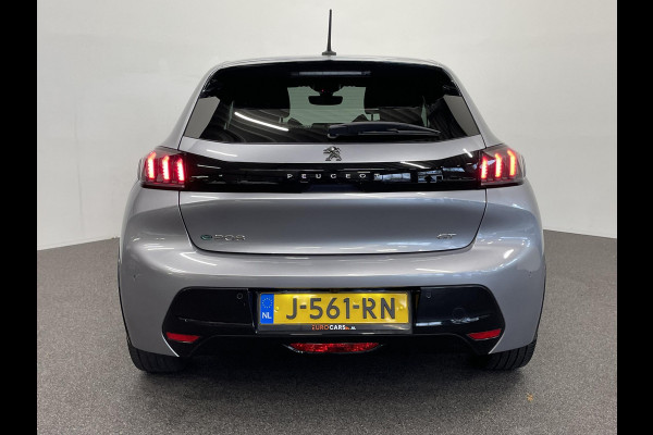 Peugeot e-208 EV GT 350 50 kWh Automaat Navigatie Apple Carplay/Android Auto Camera Parkeersensoren Cruise Control Stoelverwarming Half leder Climate Control Lichtmetalen velgen