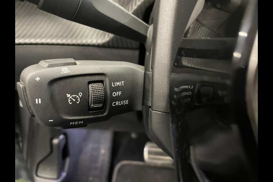 Peugeot e-208 EV GT 350 50 kWh Automaat Navigatie Apple Carplay/Android Auto Camera Parkeersensoren Cruise Control Stoelverwarming Half leder Climate Control Lichtmetalen velgen