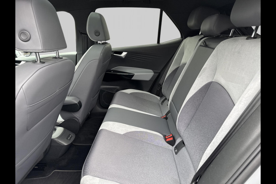 Volkswagen ID.3 First Max 58 kWh Pano | Afneembare Trekhaak