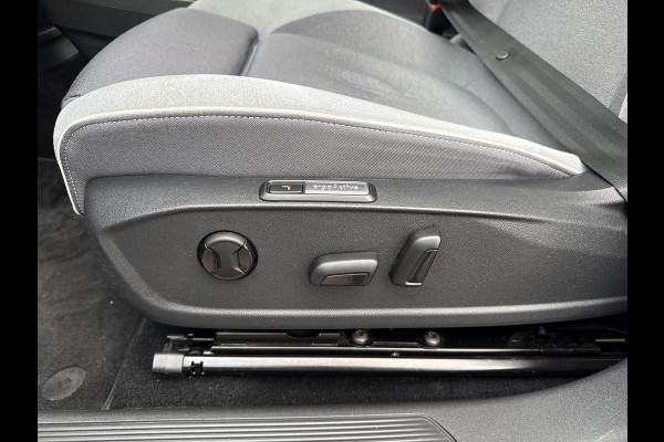 Volkswagen ID.3 First Max 58 kWh Pano | Afneembare Trekhaak