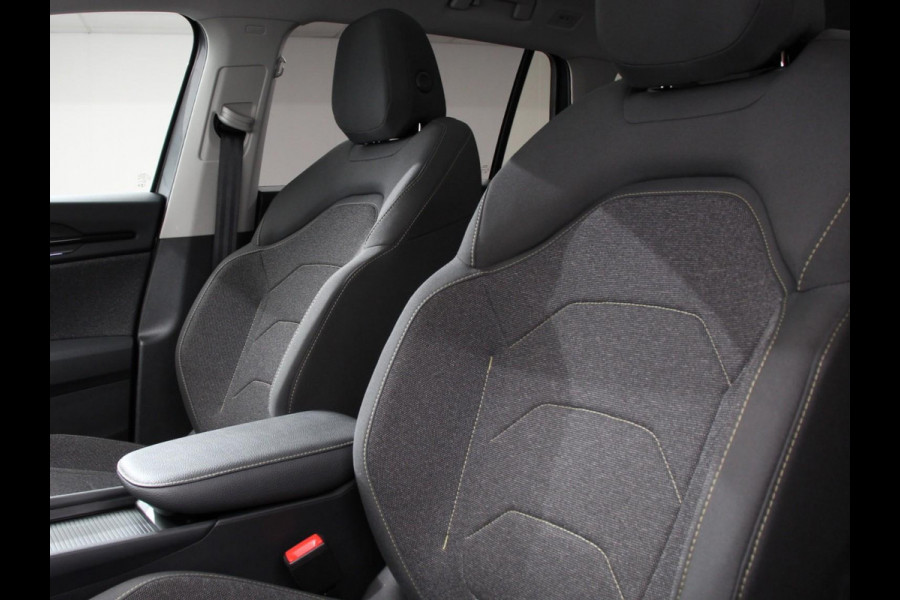 Škoda Kodiaq 1.5 TSI MHEV Automaat 7-PERS Selection | DEMO! | Apple Carplay / Android Auto| Digitale cockpit | Keyless | Adaptive Cruise Control | Camera | Navigatie